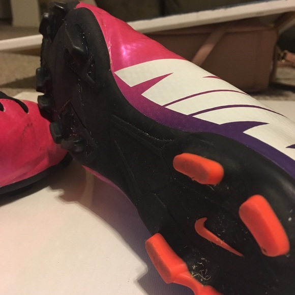 Nike Mercurial Victory Soccer Cleats - Picture 4 of 8